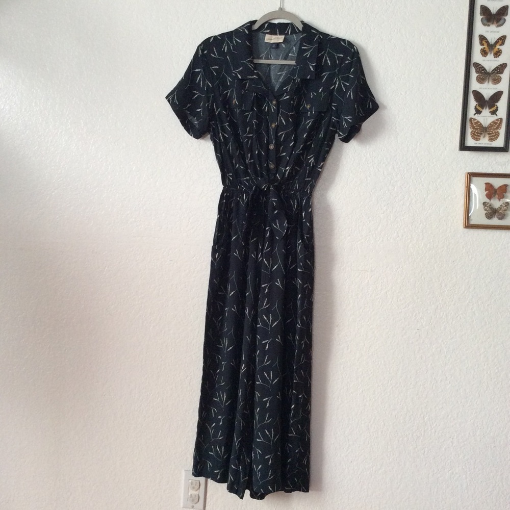 NWOT Floral Print Tie Waist Jumpsuit w/Buttons